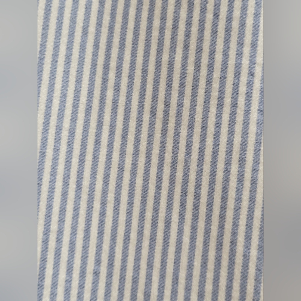 Crown & Ivy Women's Pinstripe Blue White Nautical Ankle Pull On Pants Size 8 - Picture 3 of 8